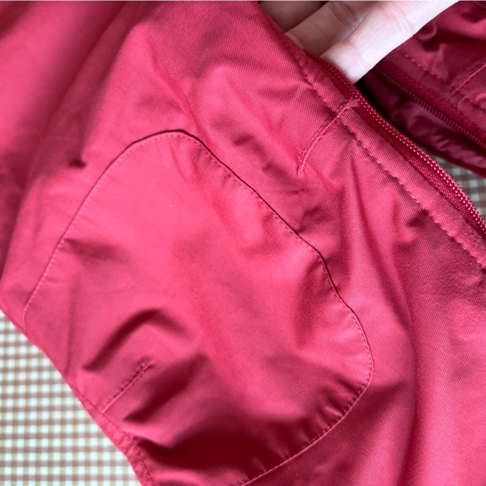 Patagonia H2NO Insulated thick snowbibs. Size 24months - Picture 8 of 16